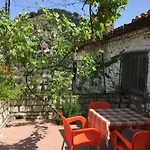Spiro Villa