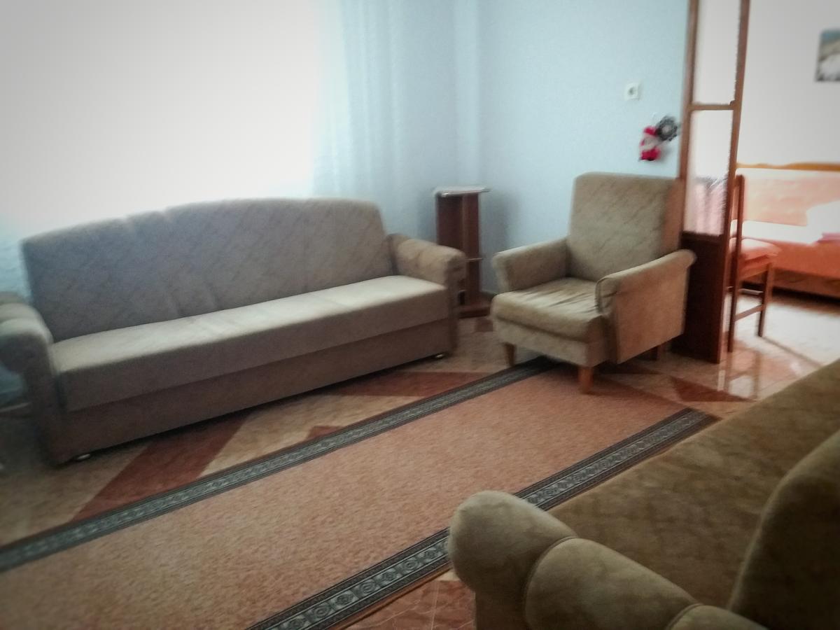 Spiro Villa