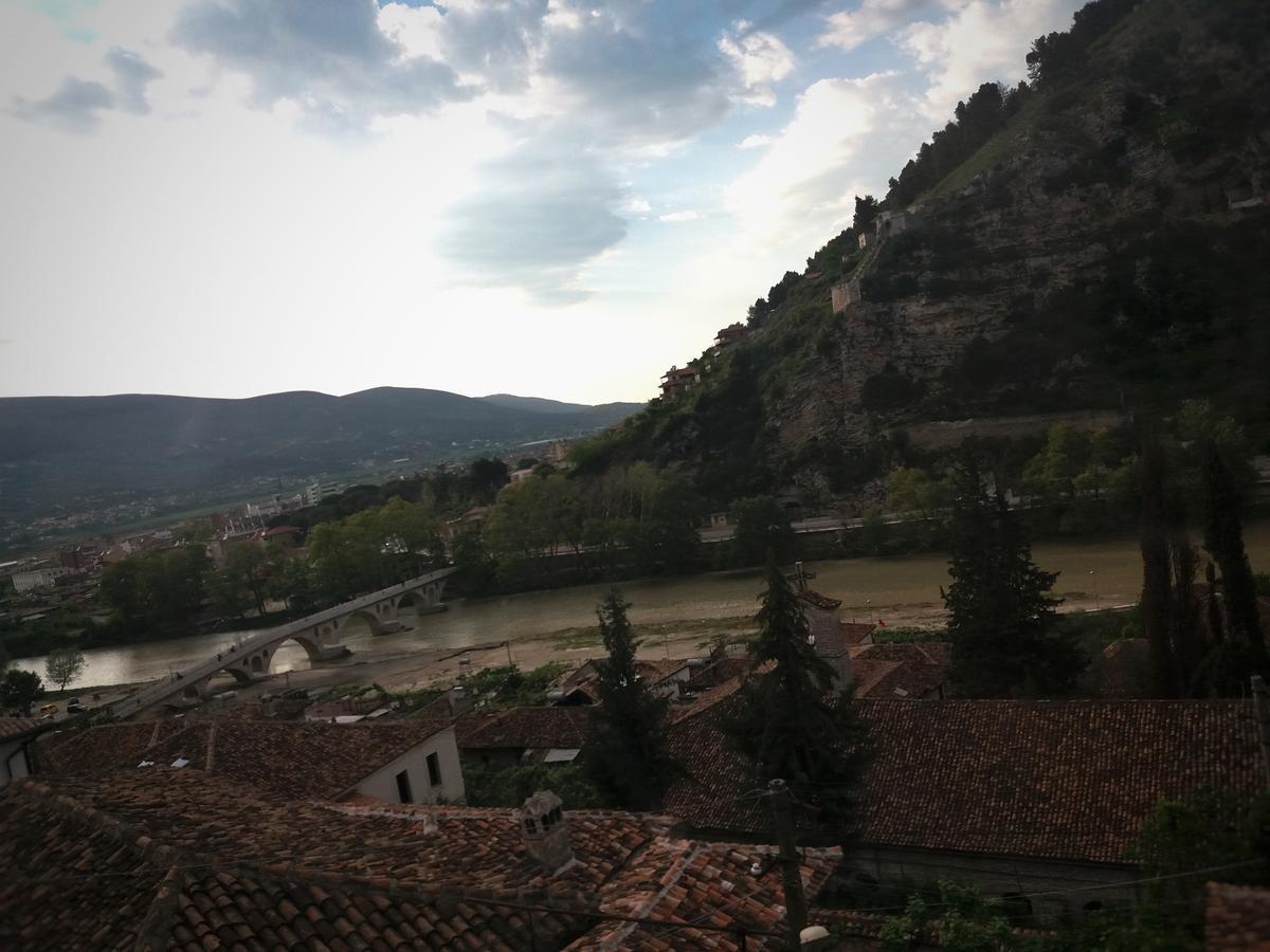 Spiro Villa Berat