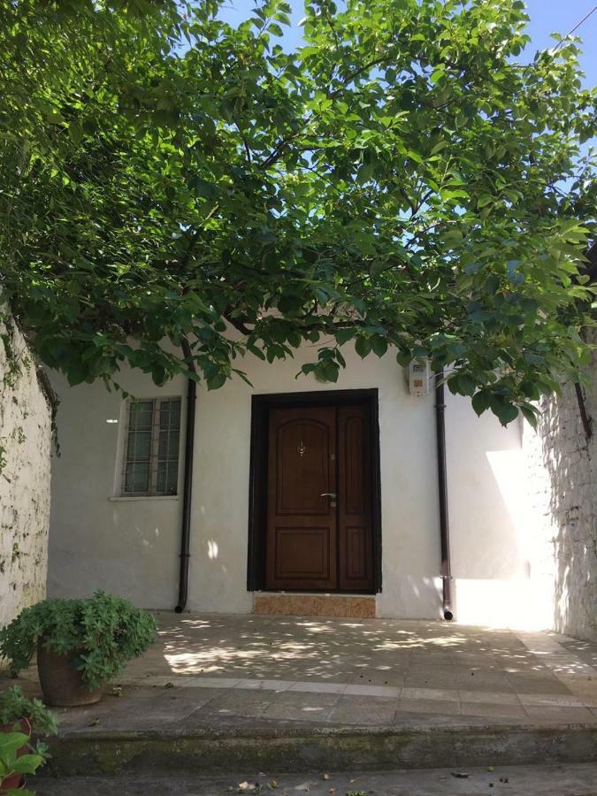 Spiro Villa Willa Berat