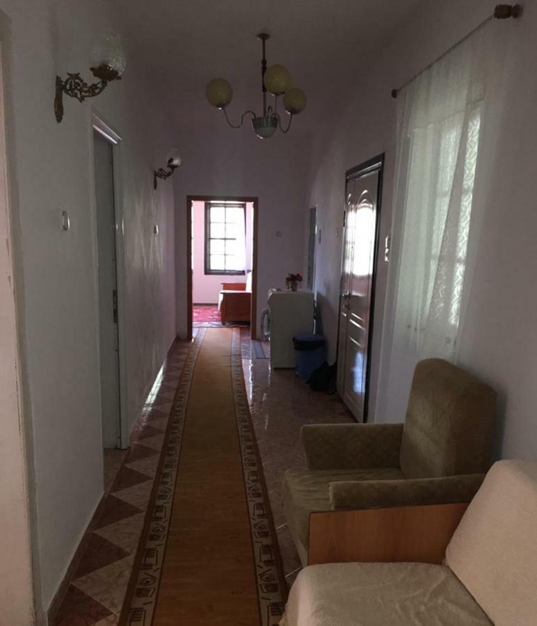 Spiro Villa